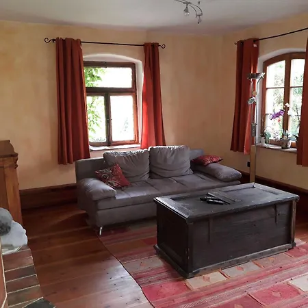Apartment Gaestezimmer - Fuhrhalterei Maul *