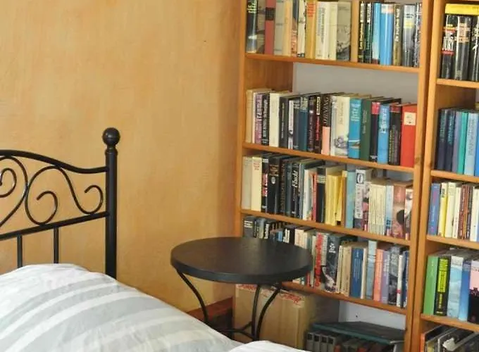 Gaestezimmer - Fuhrhalterei Maul アパート *