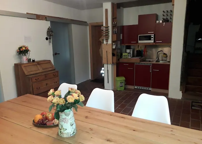 Gaestezimmer - Fuhrhalterei Maul アパート *